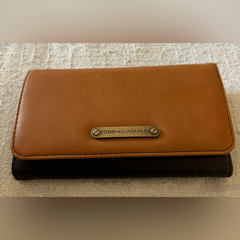 Stone Mountain Leather Wallet